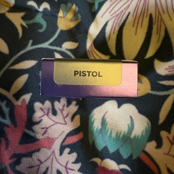 Urban Decay single shadow in Pistol